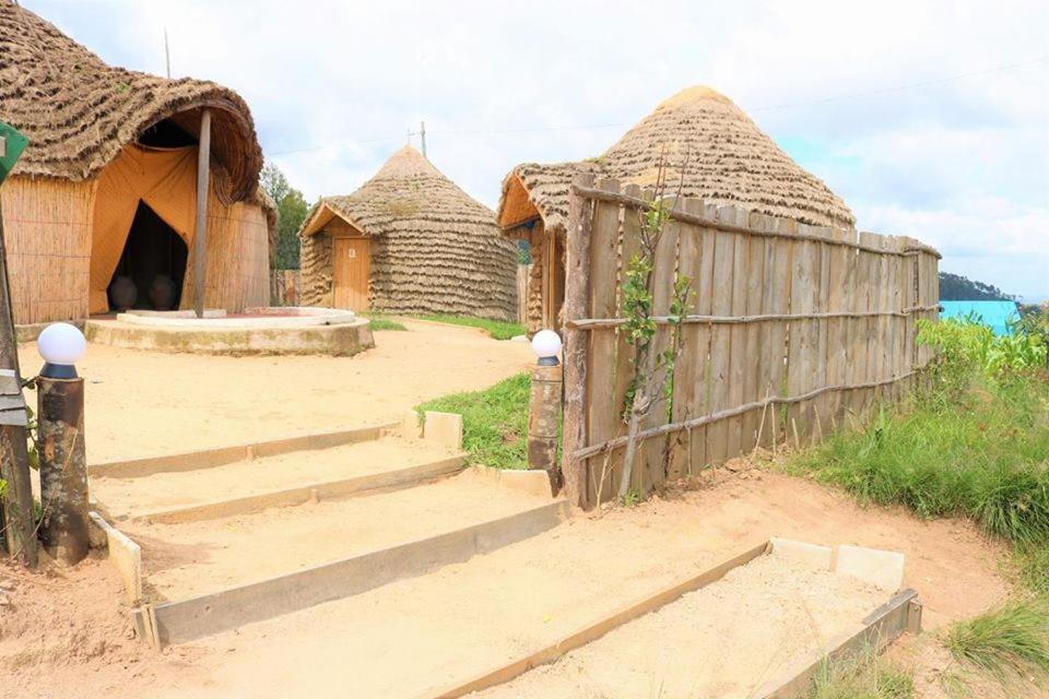 Kitabi Ecocenter Hotel Gabegi Ngoại thất bức ảnh