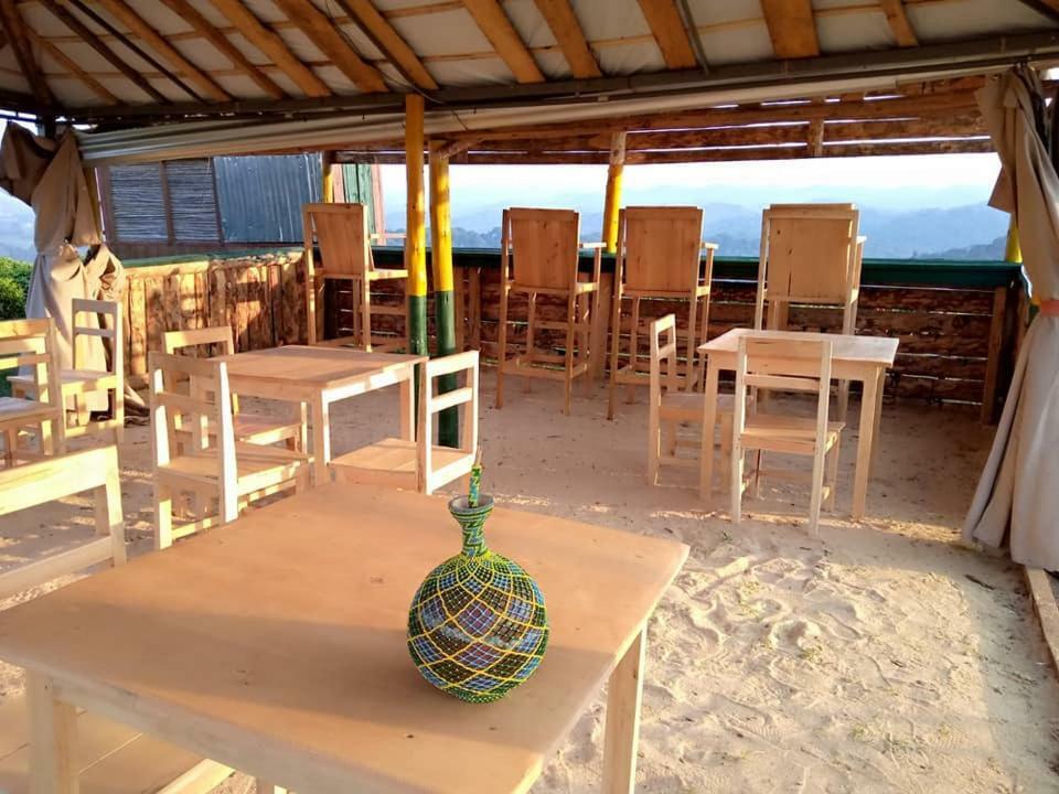 Kitabi Ecocenter Hotel Gabegi Ngoại thất bức ảnh